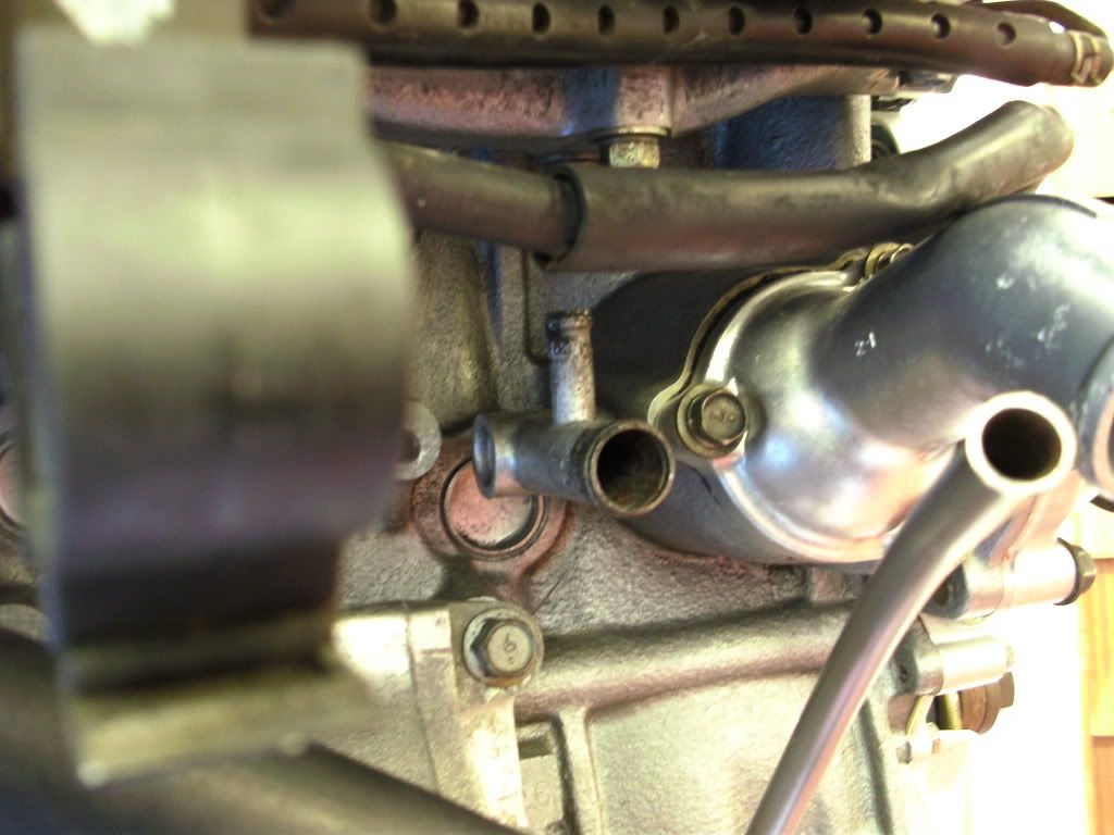 water pipes routing under inlet manifold RB30/RB26 GTR Register Nissan Skyline and GTR